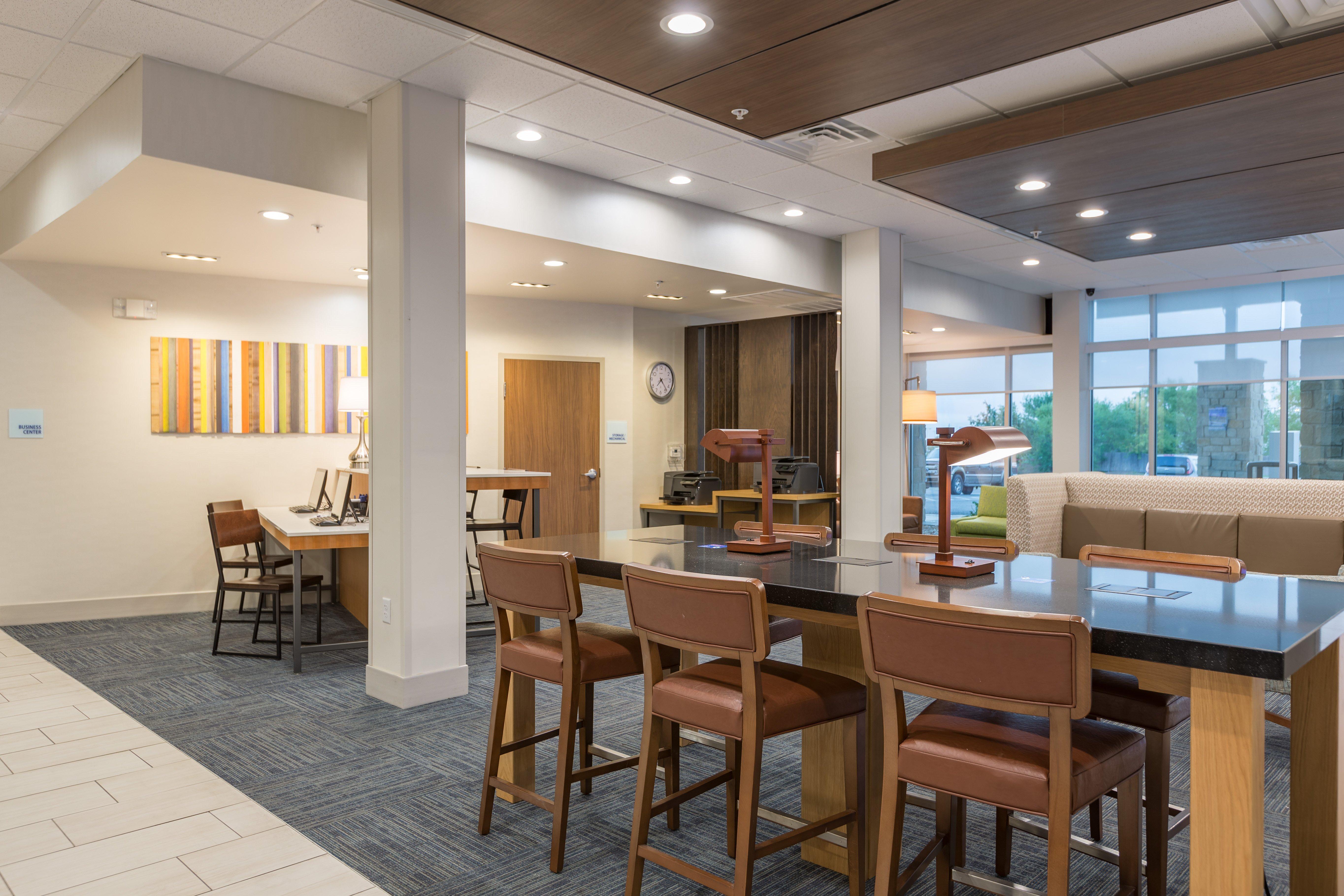 Holiday Inn Express & Suites - San Marcos South By Ihg Exterior photo